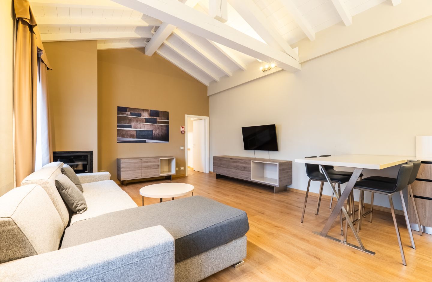 Hotel Centrale - Camere & Suites