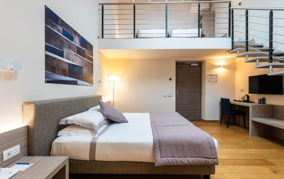 Hotel Centrale - Bi-Level