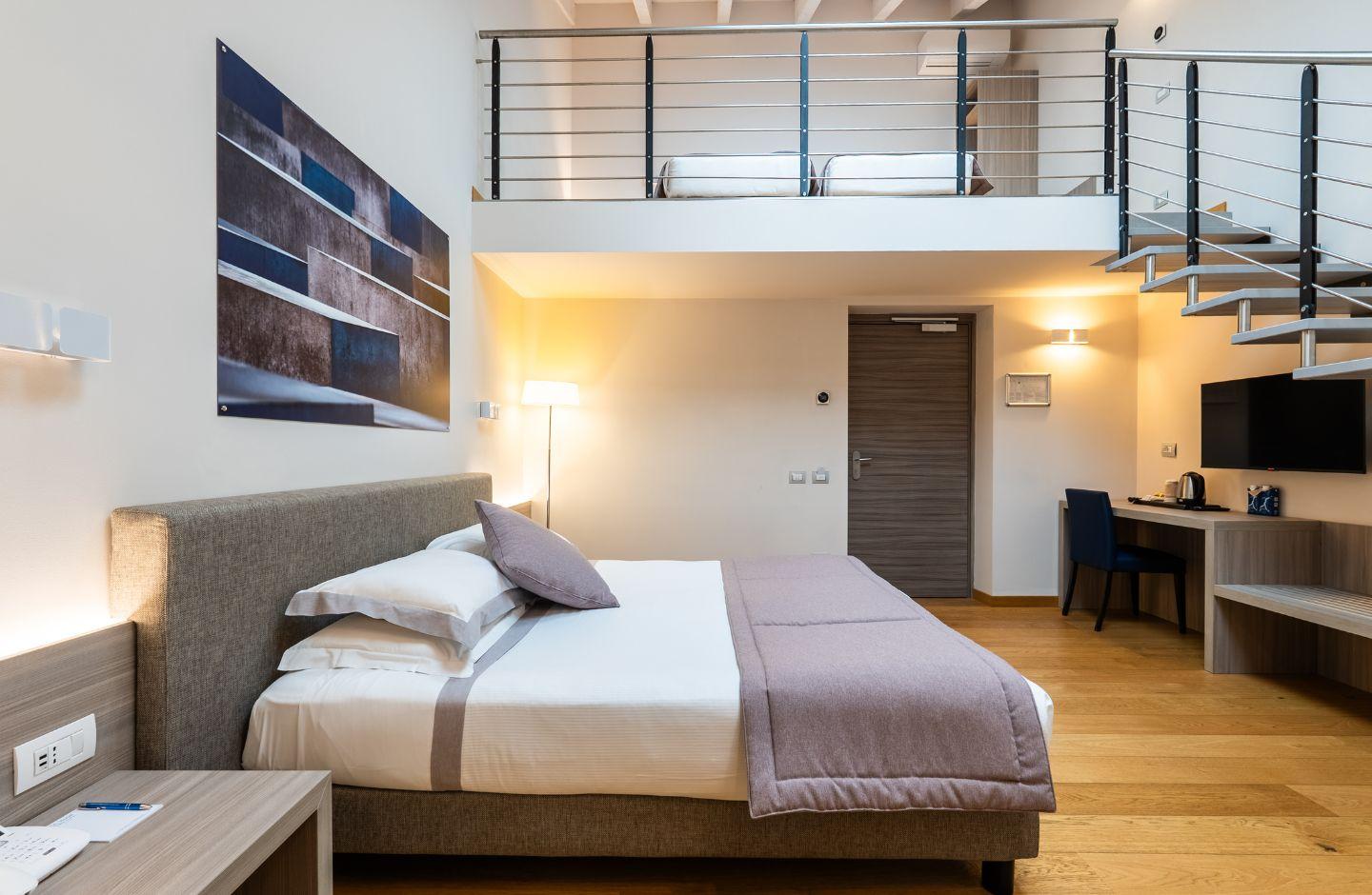 Hotel Centrale - Bi-Level